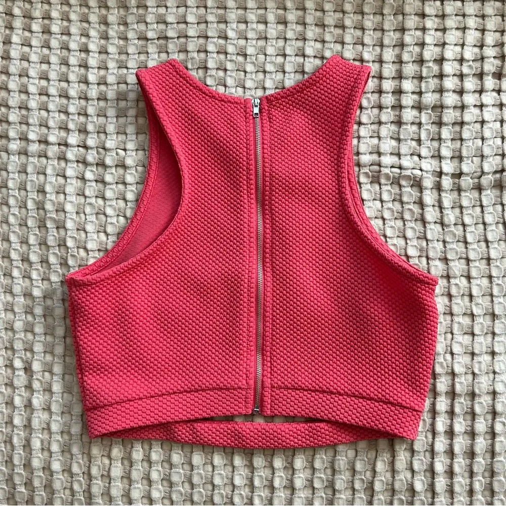 Pink Zip Razor Back Croptop - Picture 3 of 3